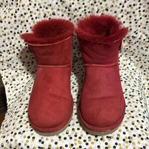 Red Size 7 Short Ugg boots